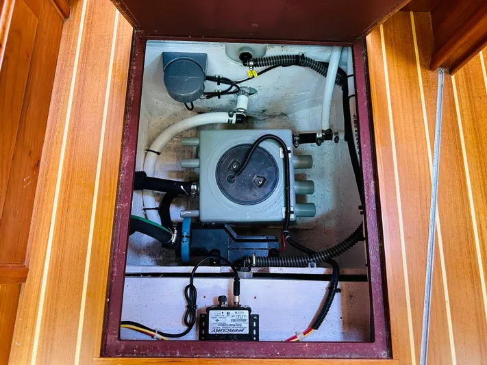 Nomad Yacht Photos Pics 