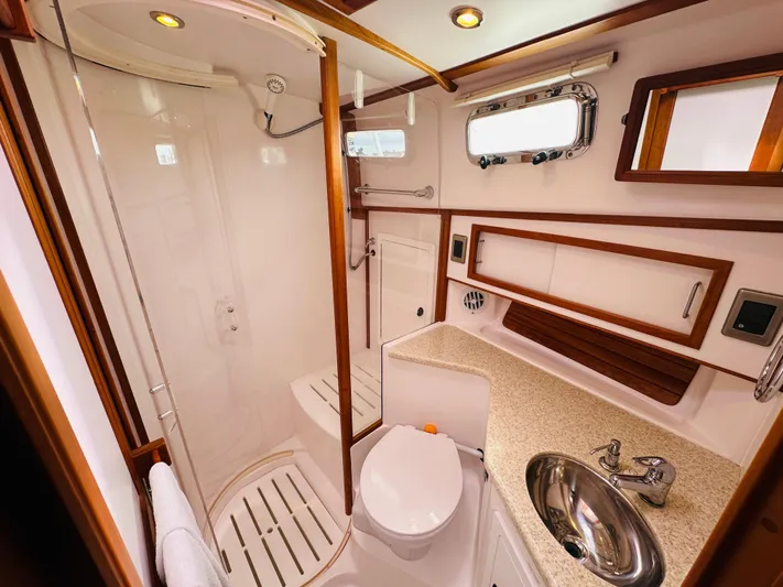 Nomad Yacht Photos Pics 