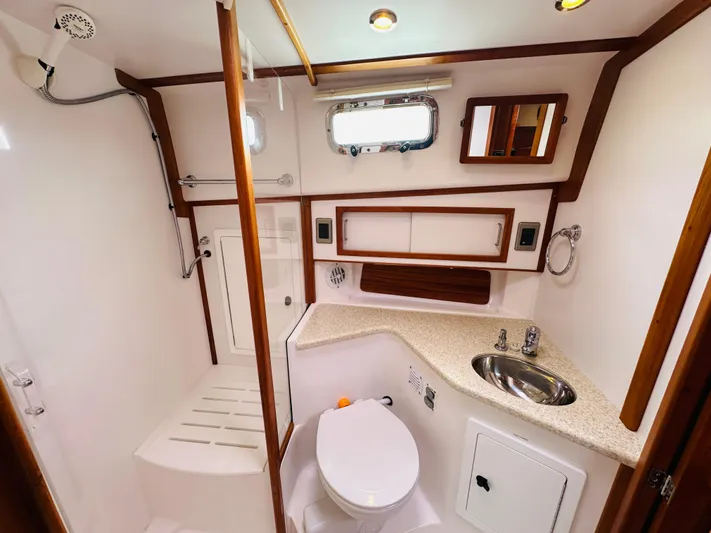 Nomad Yacht Photos Pics 