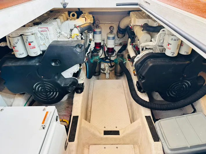 Nomad Yacht Photos Pics 