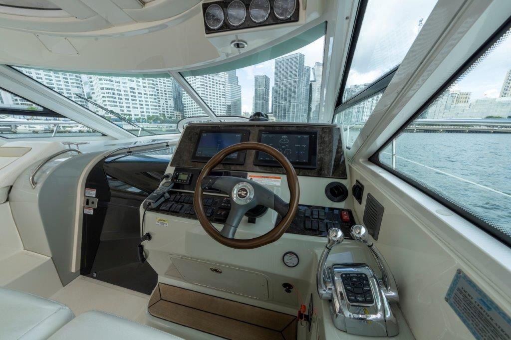 2009 Sea Ray 43 