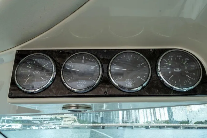  Yacht Photos Pics Dashboard gauges of 2009 Sea Ray 43 Sundancer yacht.