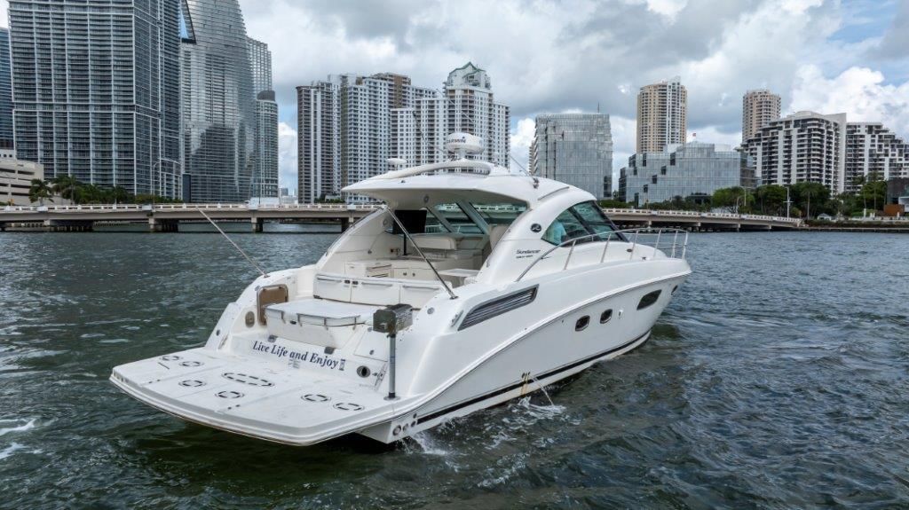2009 Sea Ray 43 