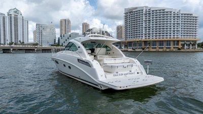 Yacht
