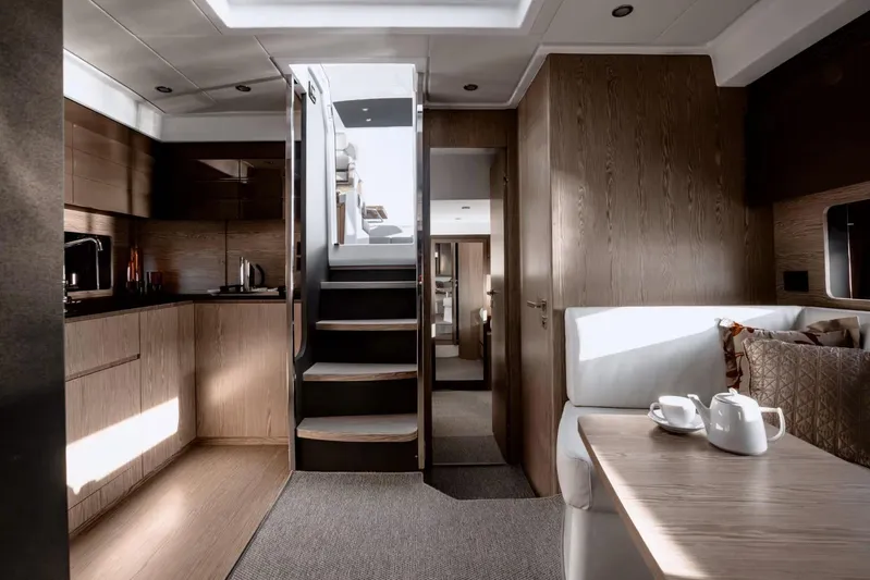  Yacht Photos Pics Azimut Atlantis 45 - DYACHTS