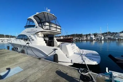Sea Ray 520 Sedan Bridge