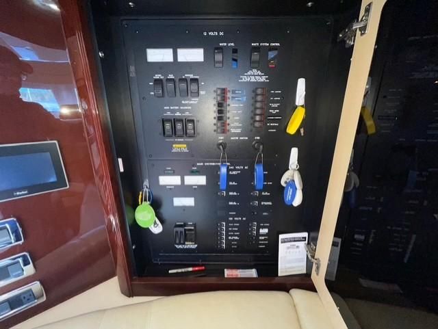2010 Sea Ray 52 