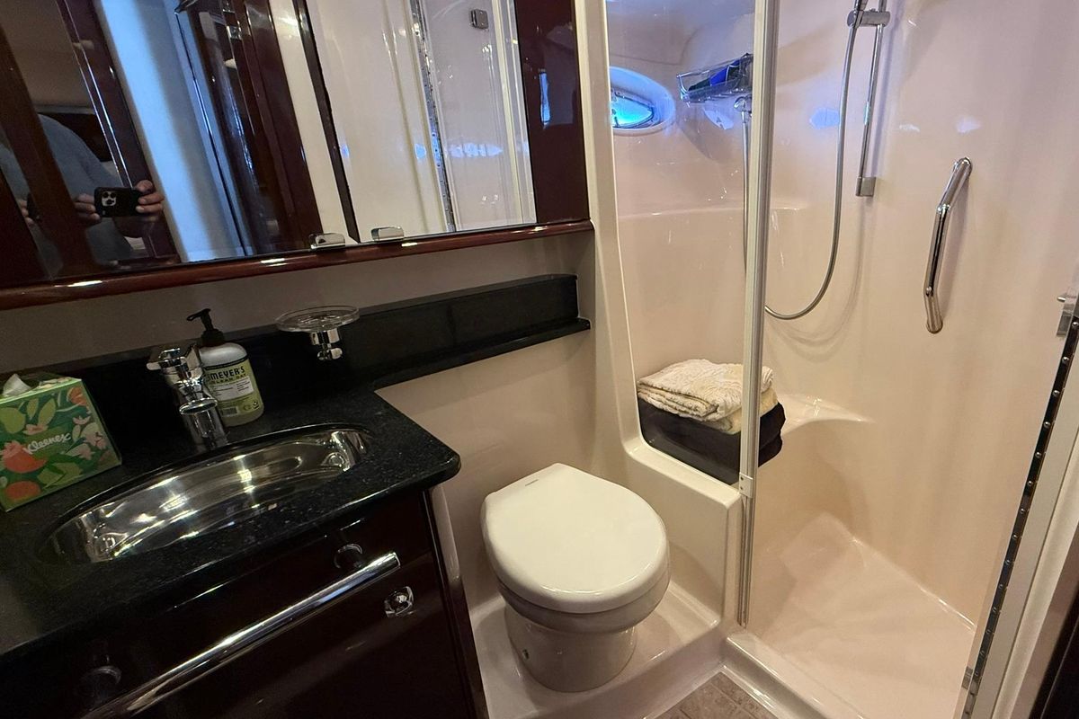 2010 Sea Ray 52 