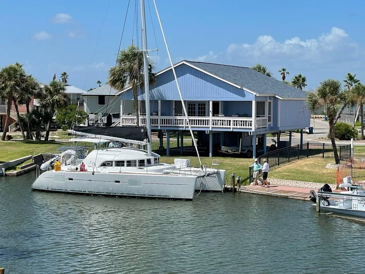 Esperanza Yacht Photos Pics 