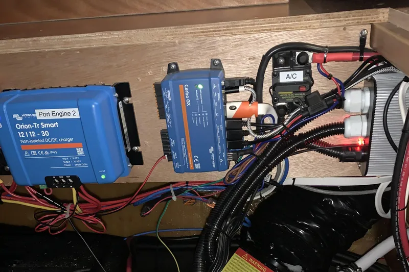 Esperanza Yacht Photos Pics 