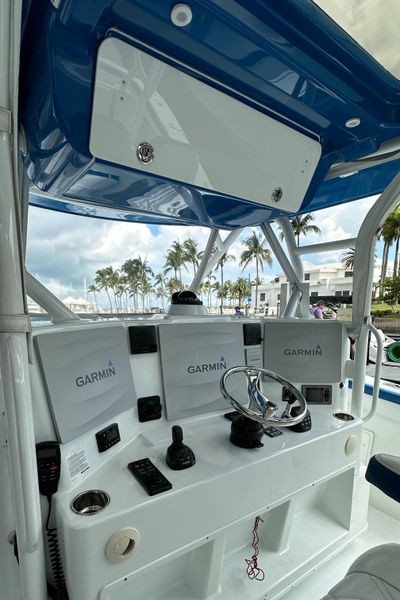 2015 Yellowfin 42 Center Console