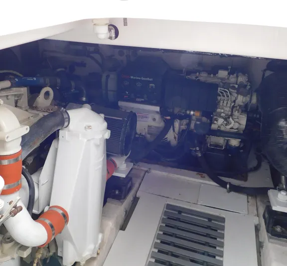 Cap & Dan Yacht Photos Pics 