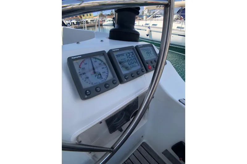 Marine Services S.a.s. Di Berruto Claudia Yacht Photos Pics Cockpit instruments on a 2006 Jeanneau Sun Odyssey 42 DS sailboat.