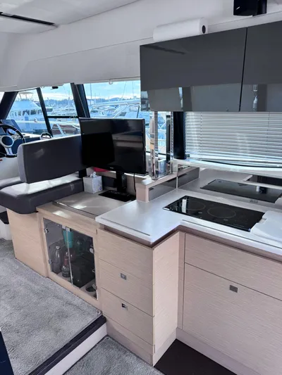 R&r Yacht Photos Pics 