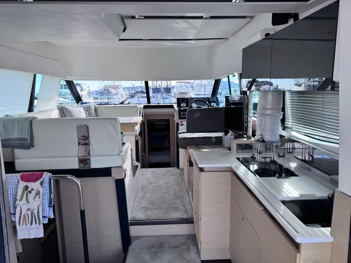 R&r Yacht Photos Pics 