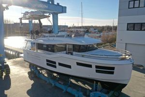 2023 Beneteau Grand Trawler 62