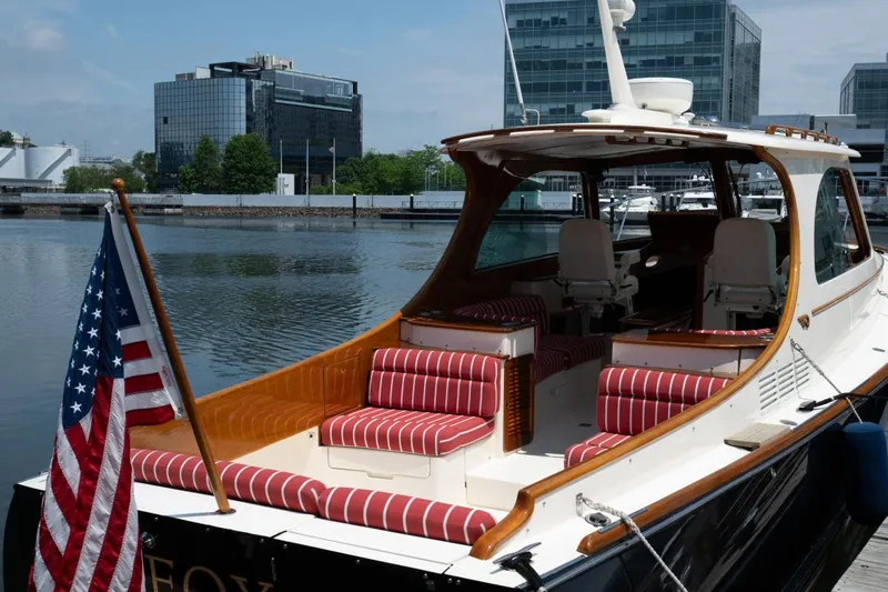 Fox Yacht Photos Pics 