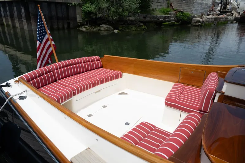 Fox Yacht Photos Pics 