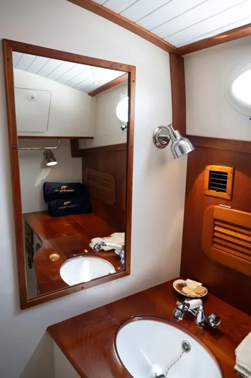 Fox Yacht Photos Pics 