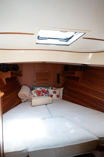 Fox Yacht Photos Pics 