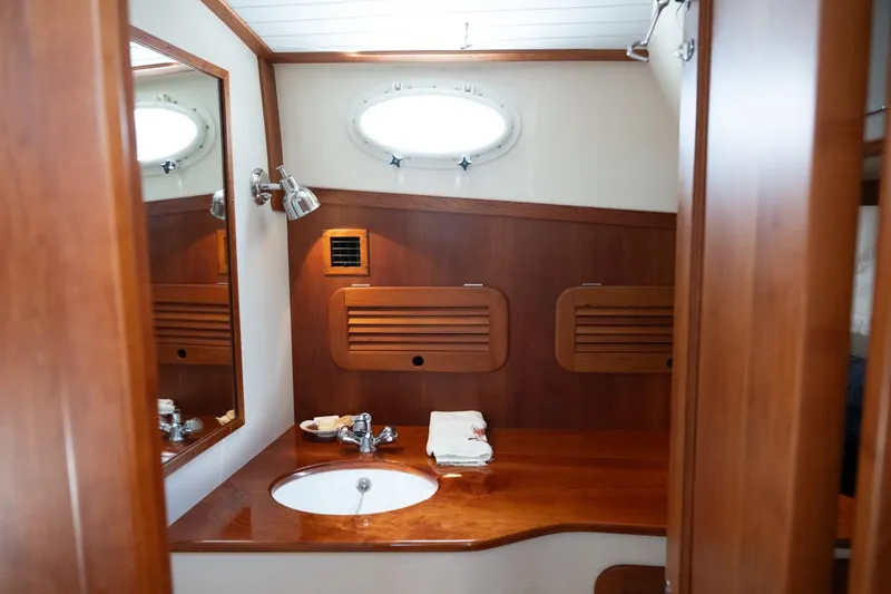 Fox Yacht Photos Pics 