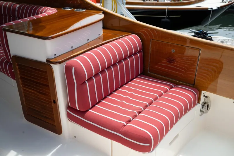 Fox Yacht Photos Pics 