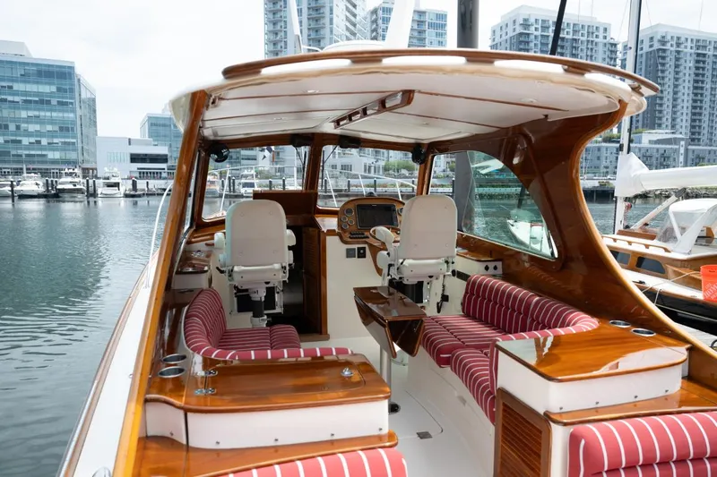 Fox Yacht Photos Pics 