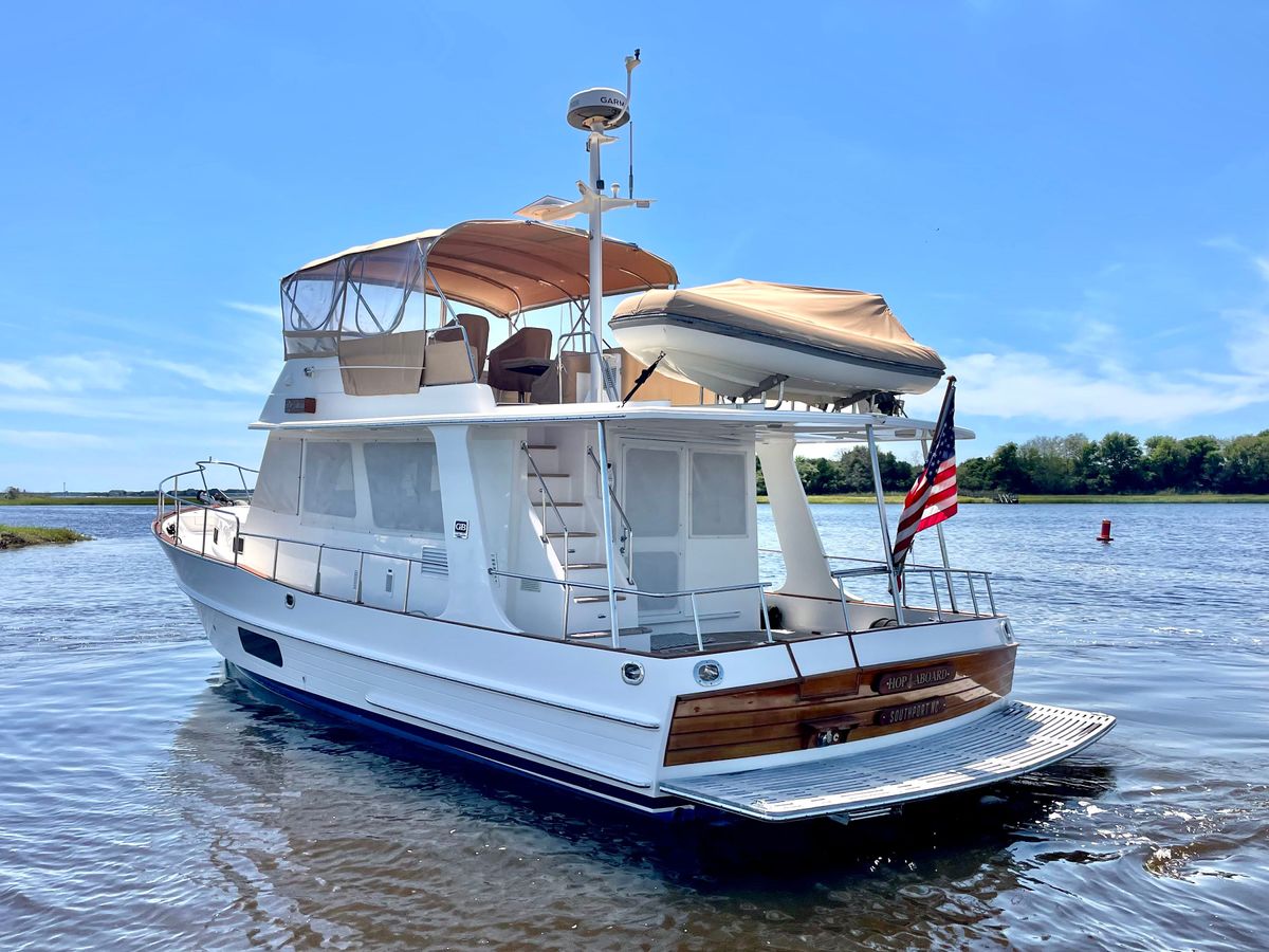 2015 Grand Banks 43 