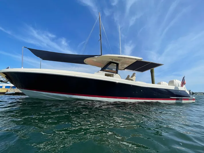 Osprey Yacht Photos Pics Sun Shades Fore and Aft