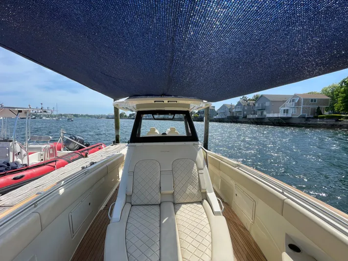 Osprey Yacht Photos Pics Fwd Lounge Seats