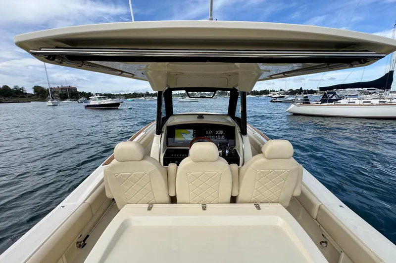 Osprey Yacht Photos Pics Retractable Sunshade