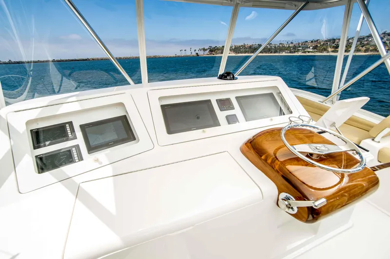 Chaser Yacht Photos Pics 