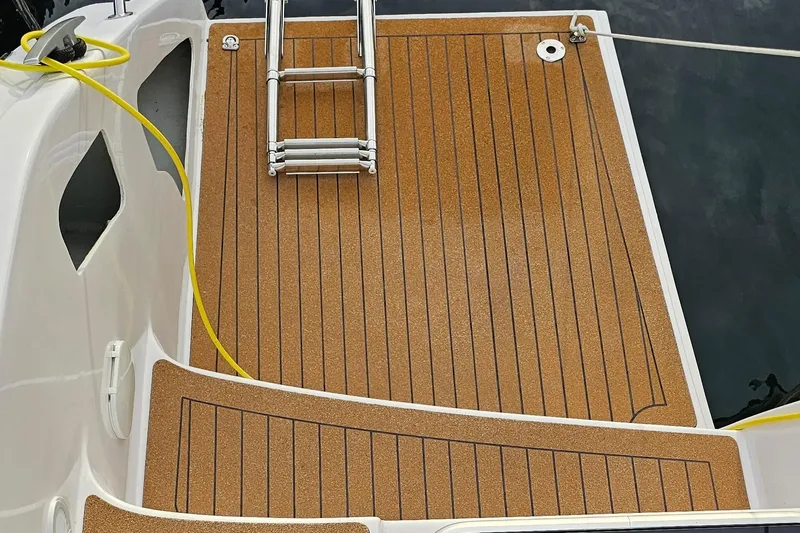 Pelican Yacht Photos Pics 