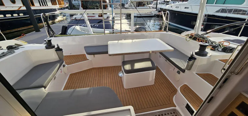 Pelican Yacht Photos Pics 