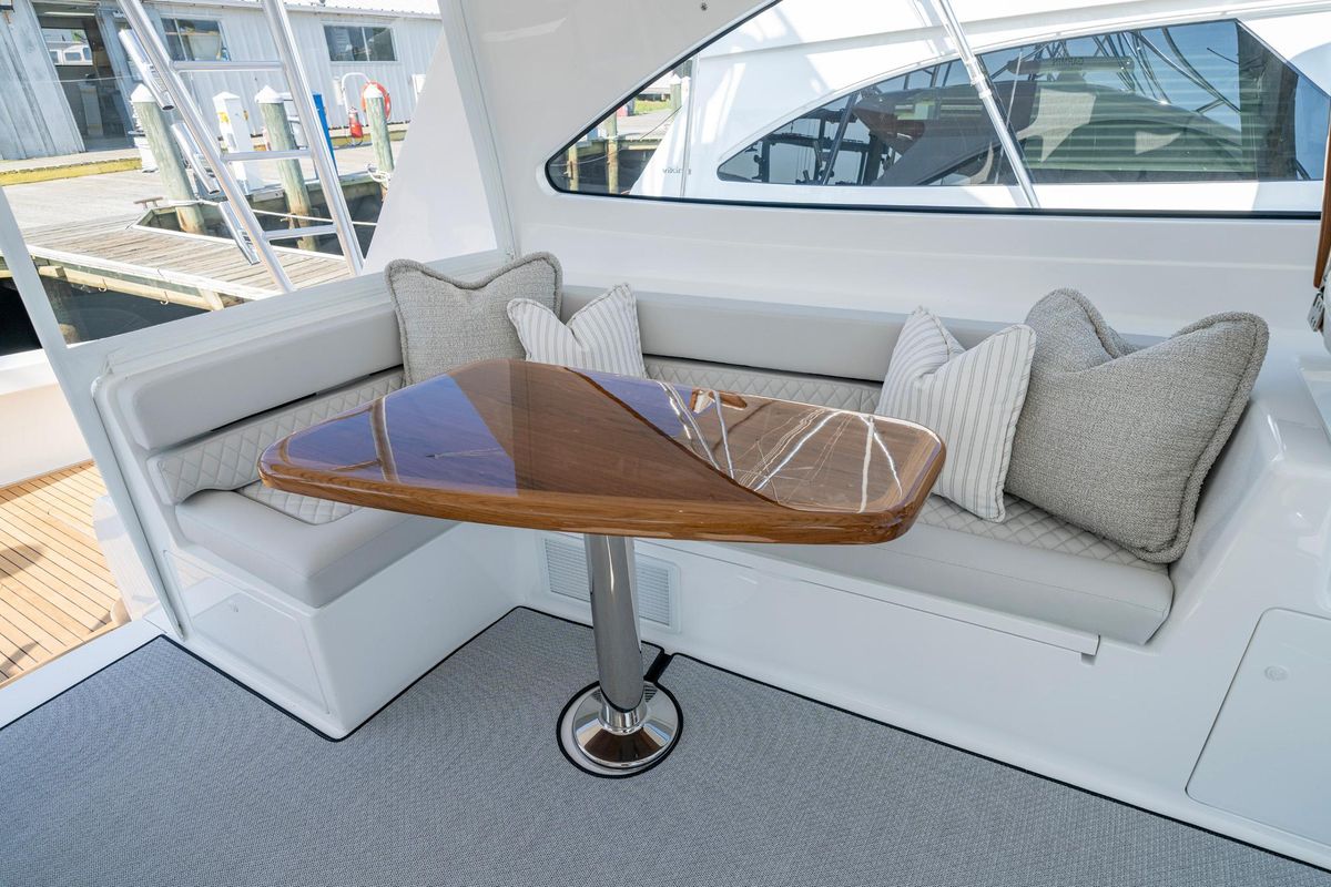 2024 Viking 48 
