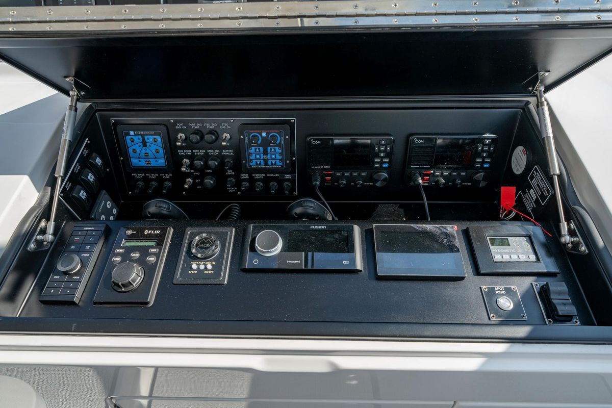 2024 Viking 48 