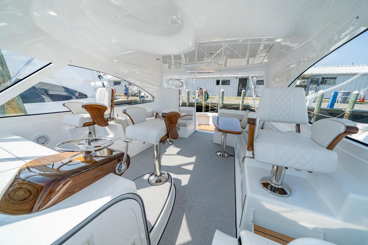 2024 Viking 48 