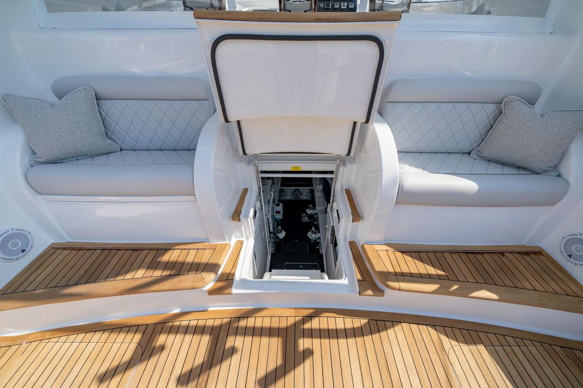 2024 Viking 48 