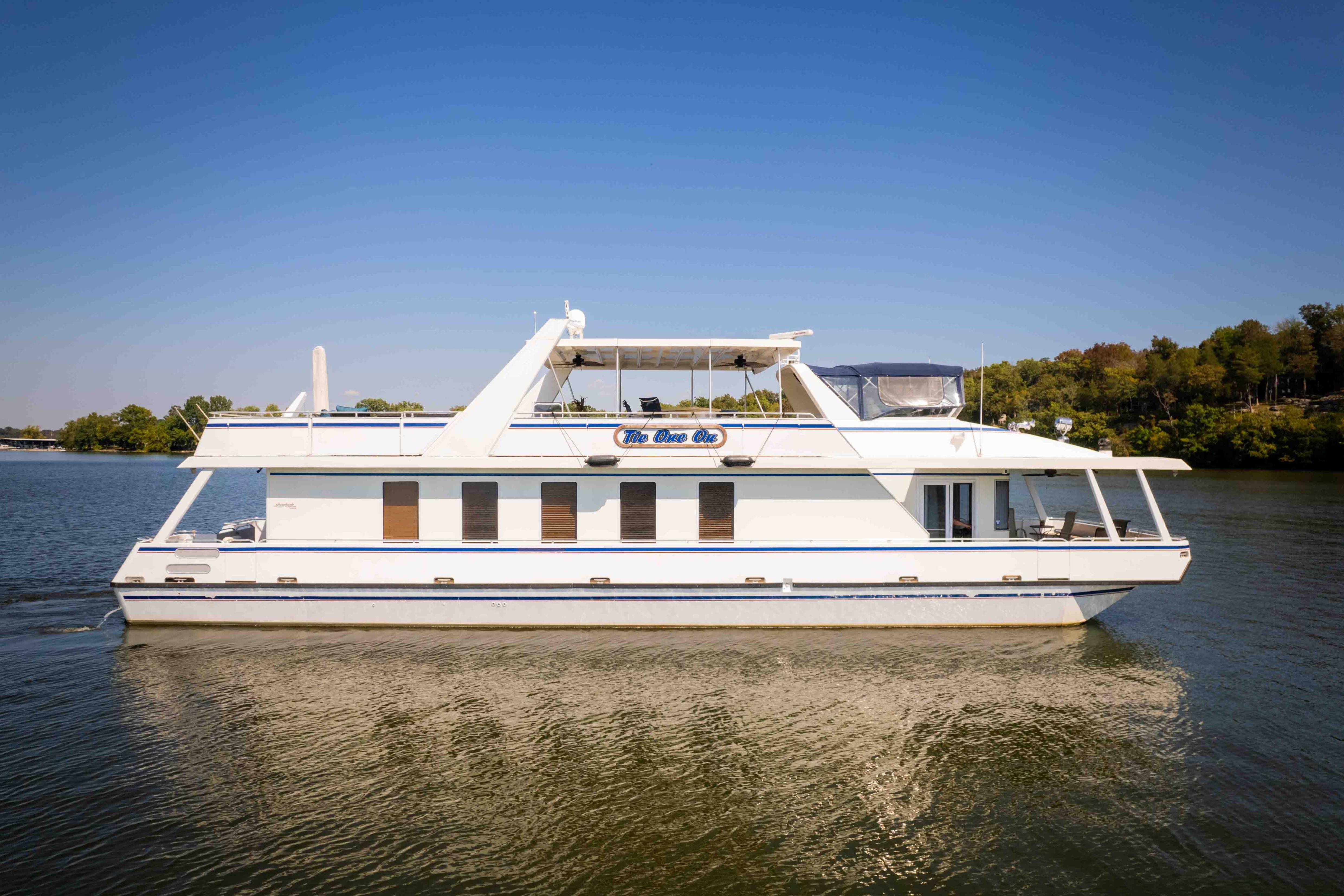 Stardust Cruisers Houseboat