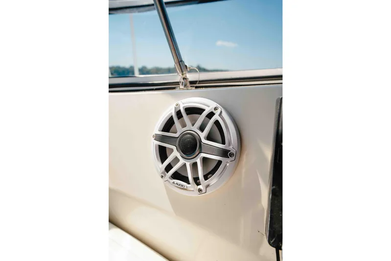  Yacht Photos Pics Speaker on 2004 Stardust Cruisers houseboat, mounted on exterior wall.