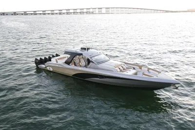 Cigarette 52' Thunder