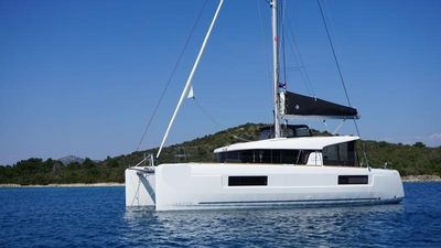 2019 Lagoon 40