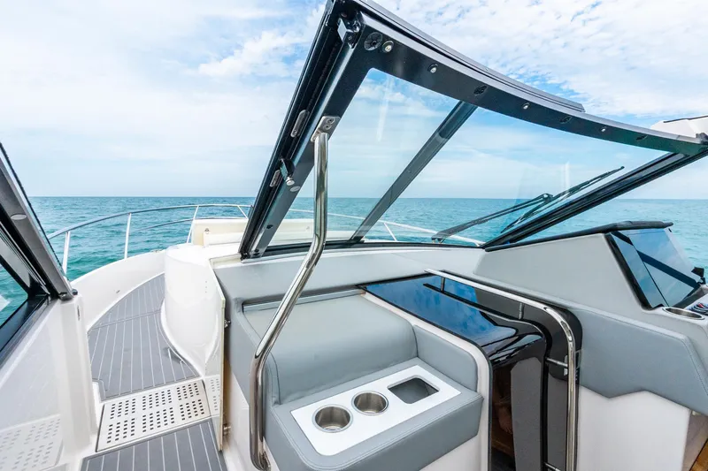 Da Better Boat Yacht Photos Pics 