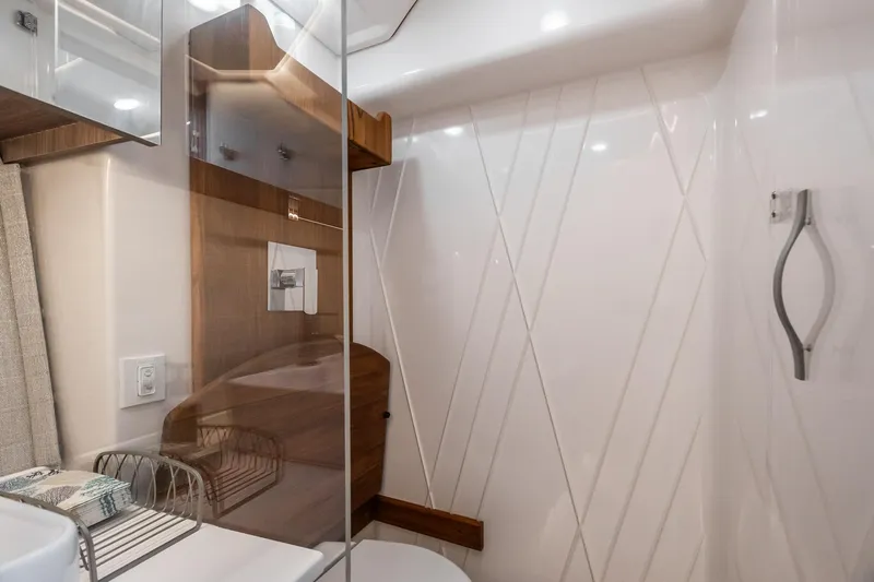 Da Better Boat Yacht Photos Pics 