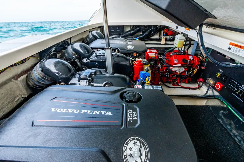 Da Better Boat Yacht Photos Pics 