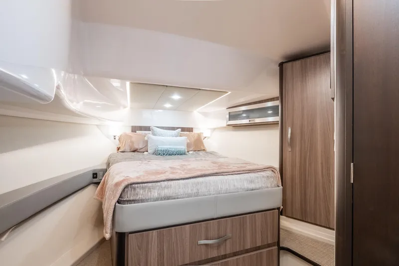 Da Better Boat Yacht Photos Pics 