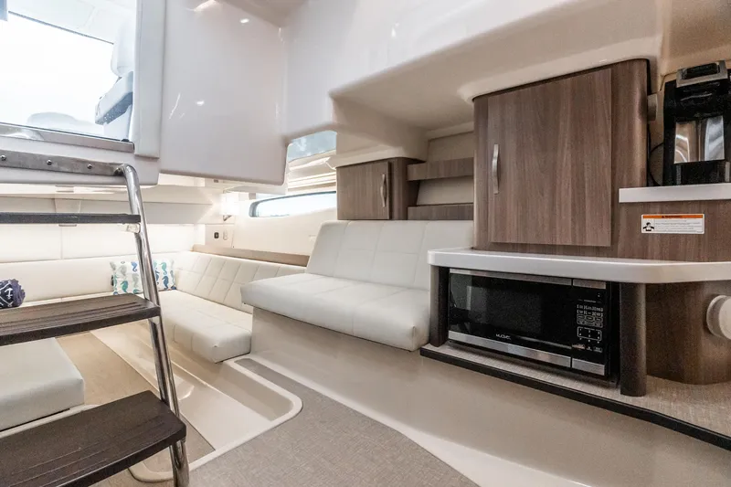 Da Better Boat Yacht Photos Pics 