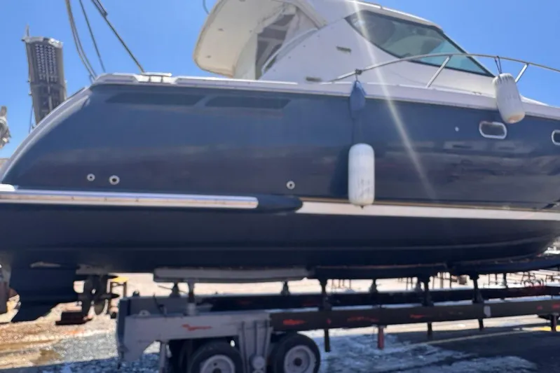  Yacht Photos Pics 2008 Tiara Sovran 43 yacht on trailer under bright sunlight.