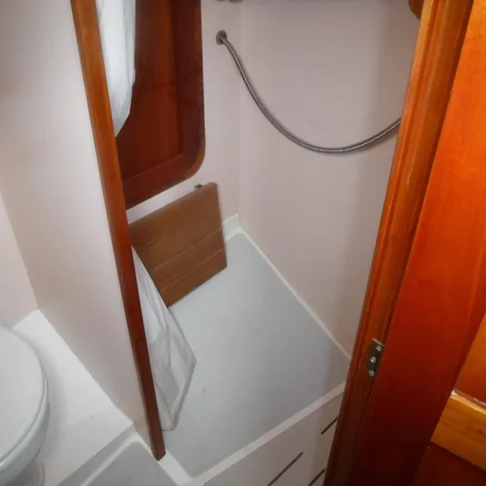 Ping Yacht Photos Pics 