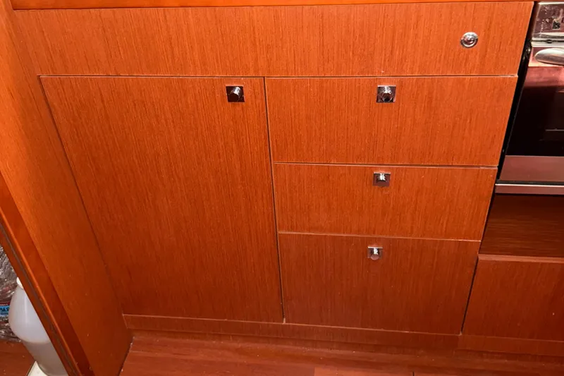 Wildflower III Yacht Photos Pics 